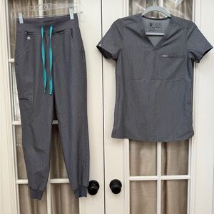 Charcoal Grey Women’s Joggers Scrub Set Sz XXS/XXS Petite EUC